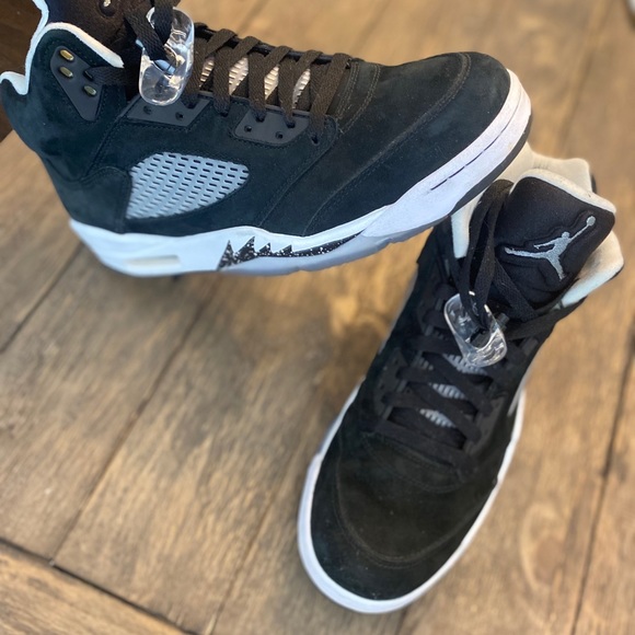 Air Jordan Oreos - Picture 3 of 7